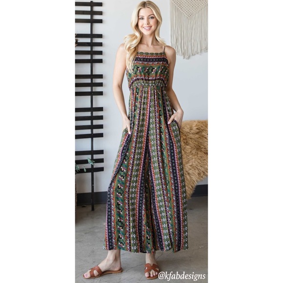LAST 1! Gorgeous Boho Jumpsuit with adjustable straps elastic detail and Pockets - Picture 4 of 6